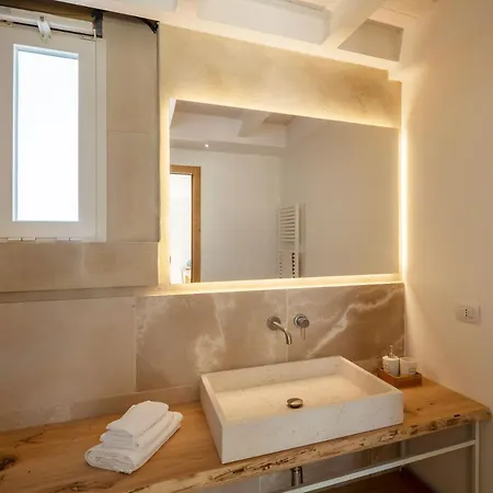 Dimora Oru Bed and Breakfast