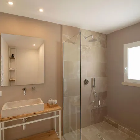 Bed and Breakfast Dimora Oru Λέτσε