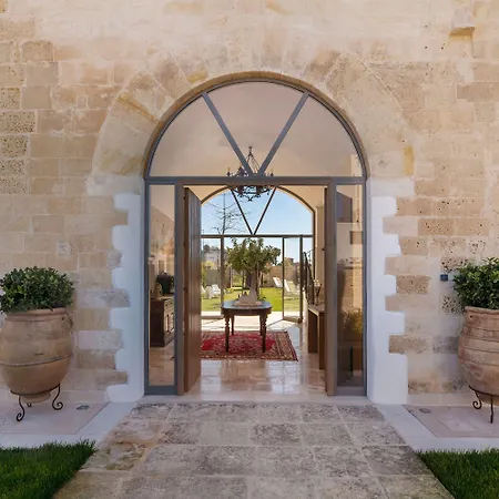 Dimora Oru Bed and Breakfast Λέτσε