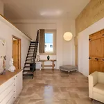 Dimora Oru Bed and Breakfast